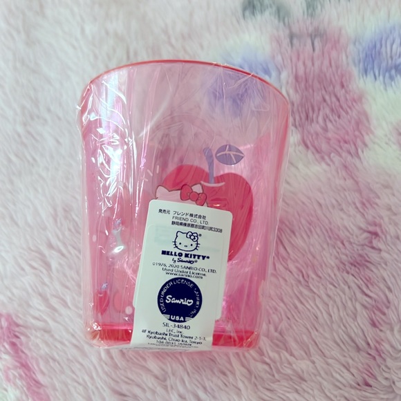 Hello Kitty Bundle - Picture 5 of 6